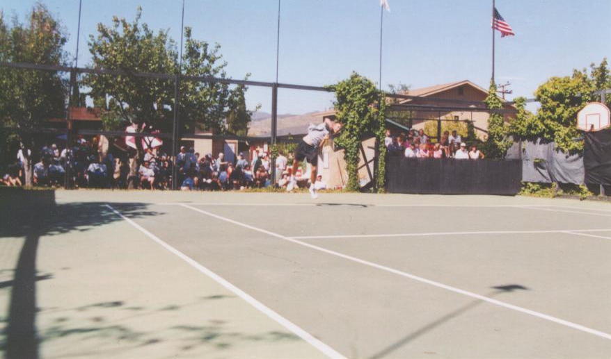 Rozottis Tennis 001.jpg, 8/14/2002, 61 kB